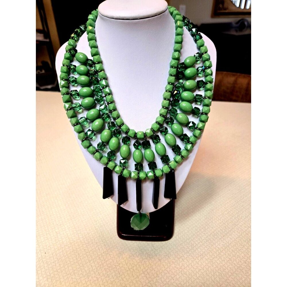 Vintage Emerald Green Statement Necklace Lucite and Acrylic 150 grams